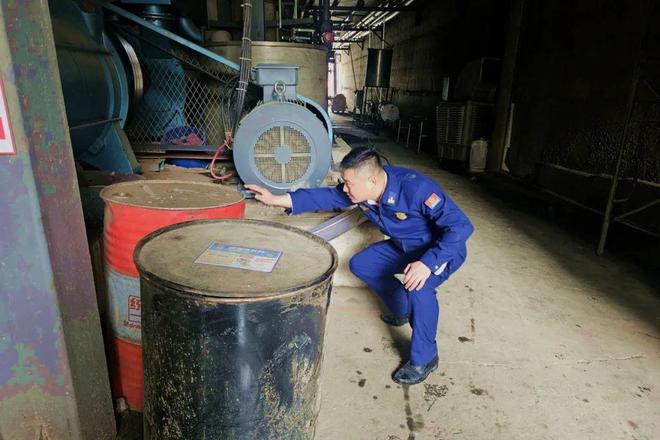 紧急部署部门联动筑牢防线——永嘉县造纸业消防安全整治全面启动(图6)