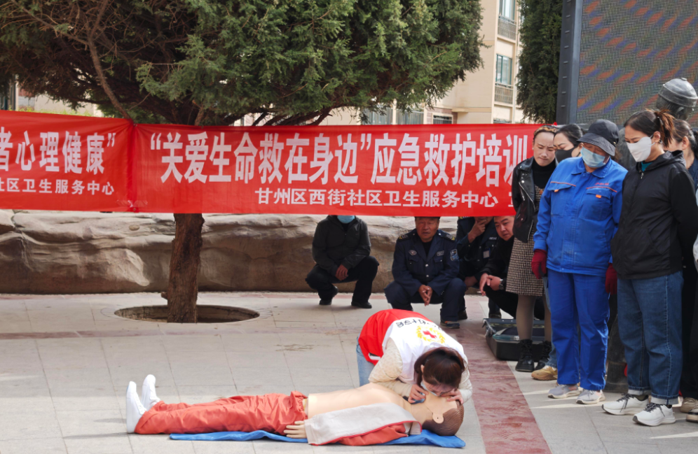 甘州区滨河新区五松园社区：消防演练进社区安全防线齐共建(图2)