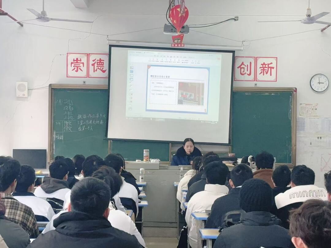 “开学第一课”共筑校园“防火墙”消防知识走进岳阳市江南通信职业技术学校(图1)