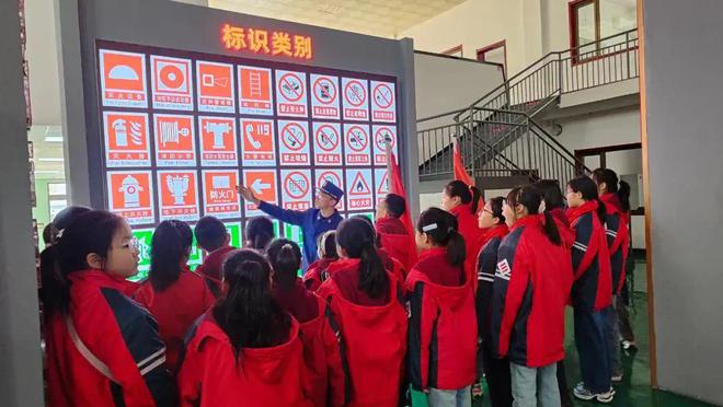 星空体育：阳泉消防积极拓宽消防科普教育基地与队站的开放渠道(图2)