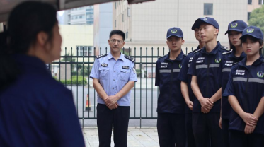 “蓝朋友”传授安全术青春义警练就真本领！(图9)