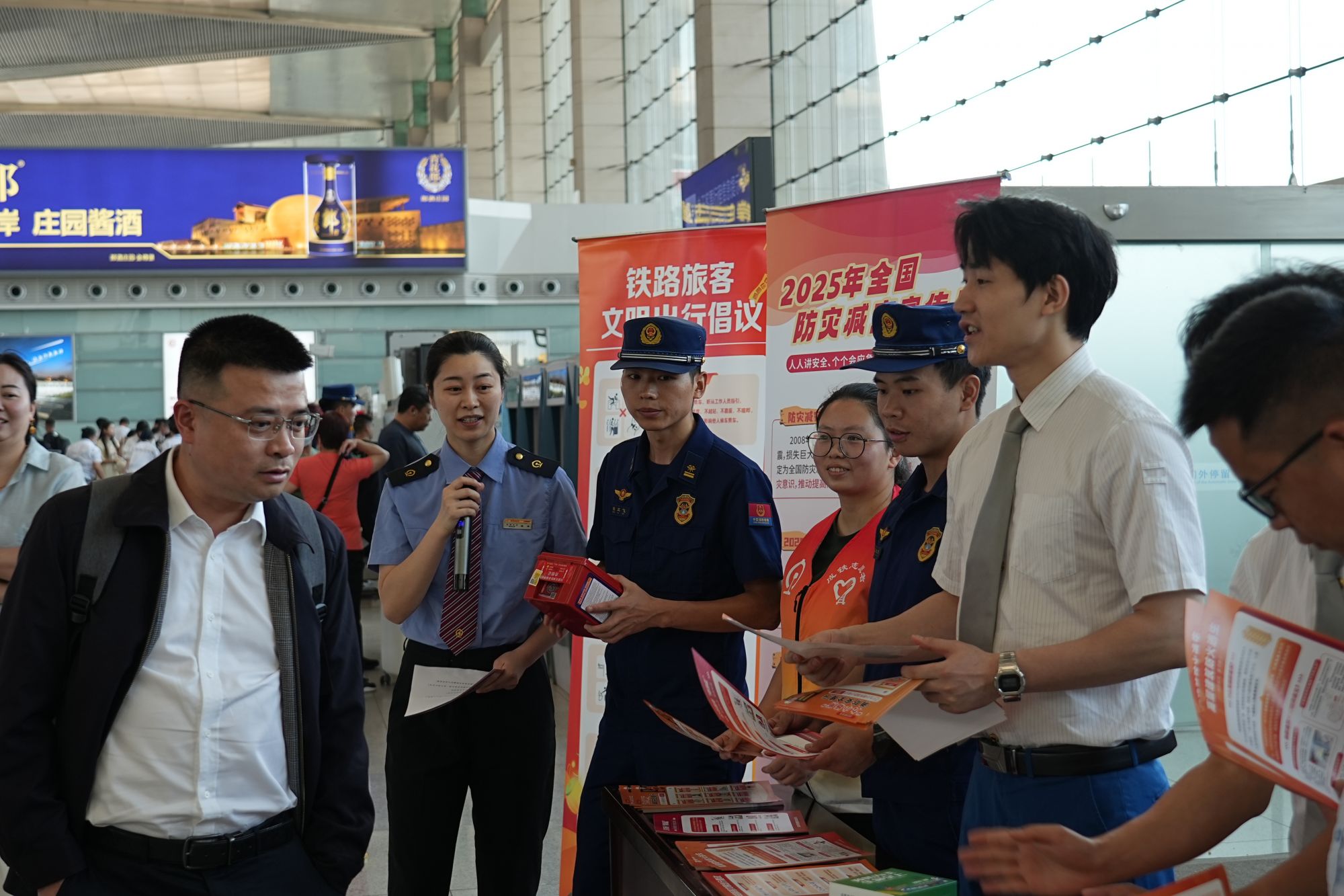 金海社区：消防安全“零距离”筑牢社区“防火墙”(图3)
