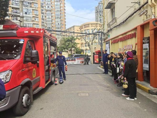 理论+实操！这个街道开展一系列消防培训演练活动(图1)