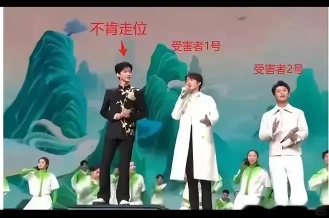 星空体育网站：35岁宋轶现身汕头网友直呼又高又靓被疑整容像陈数、陈书婷(图14)