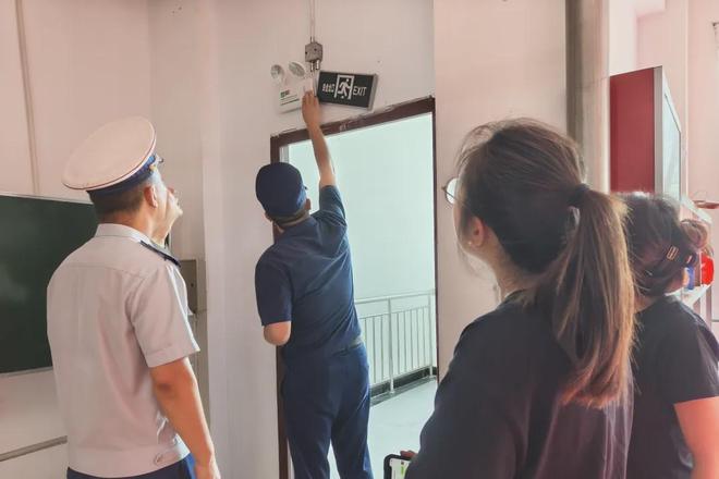 临汾：消防蓝朋友走进产业聚集区开展帮扶指导工作(图1)