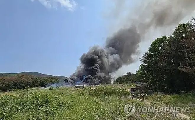 星空体育：P3C反潜巡逻机坠毁机组成员4人遇难坠机事件将影响韩海军声誉(图2)
