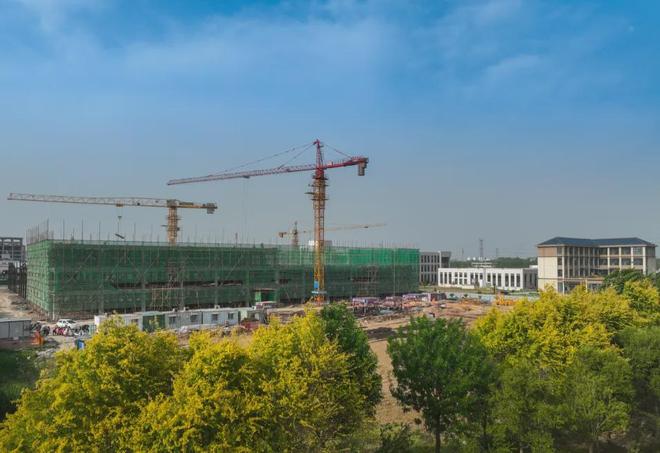 星空体育：菏泽鲁西新区：全力冲刺二季度奋力跑赢“上半场”(图4)