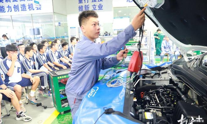 星空体育：新能源车渗透率破51%修车师傅担忧生计问题。(图10)
