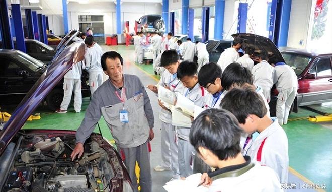 星空体育：新能源车渗透率破51%修车师傅担忧生计问题。(图12)