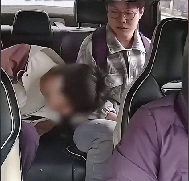 大赞！小伙救人缺考后续：学生获准补考市委登门嘉奖本人发声(图1)