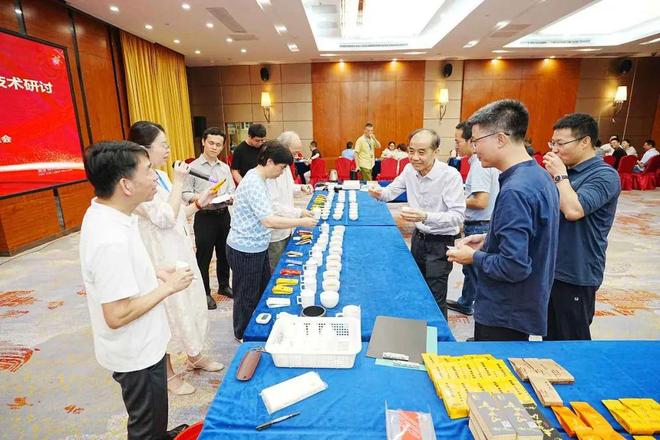 星空体育：2025年福建省春茶评鉴交流培训会暨专家走访活动顺利举办——聚焦品质提升与技术交流助推茶业创新发展(图2)