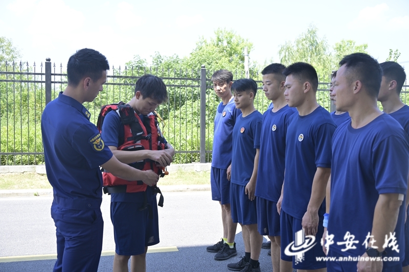 星空体育：助推地方灭火能力共筑森林安全屏障(图2)