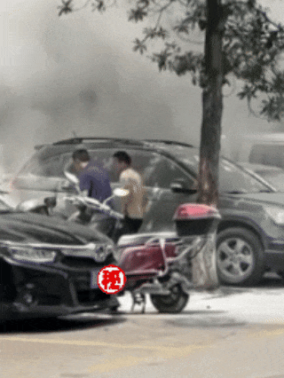 星空体育网站：惊心！几声炸响后明火就蹿出来了！(图7)