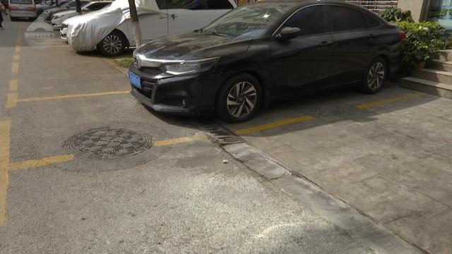 星空体育网站：惊心！几声炸响后明火就蹿出来了！(图11)