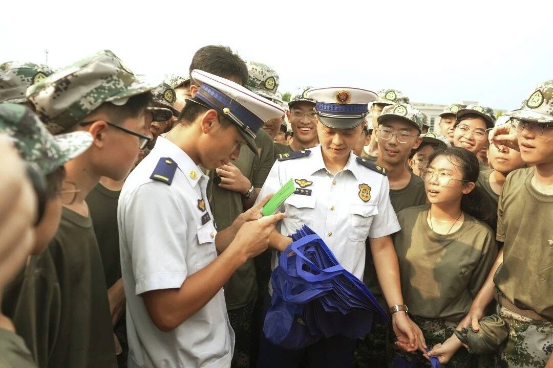 东营：消防安全进校园上好“开学第一课”(图1)