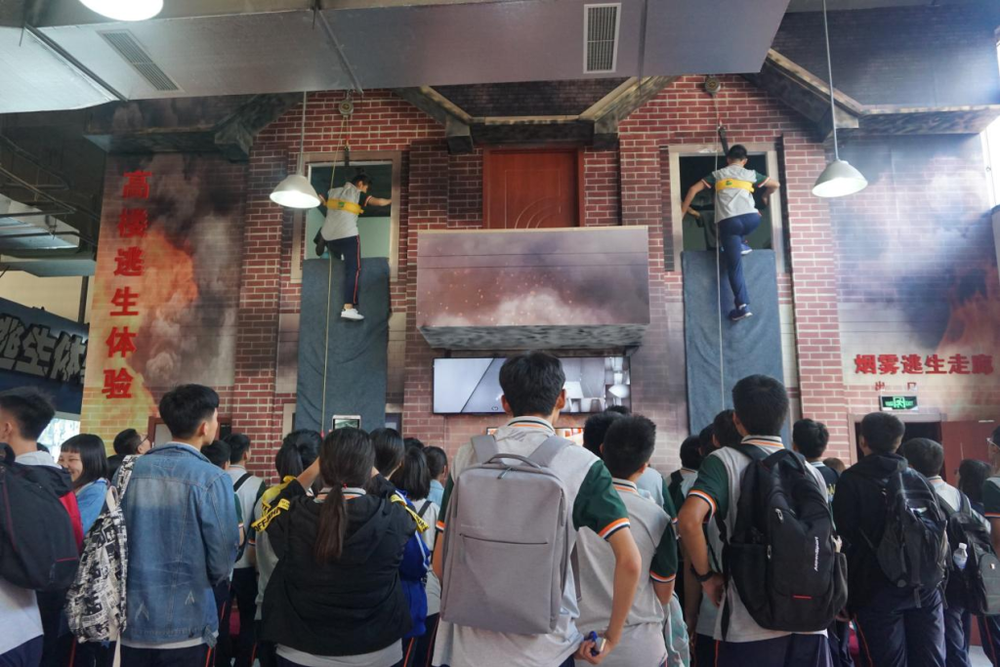 星空体育网站：“一根绳子磨百年”的企业——见学青岛海丽雅集团有感(图3)