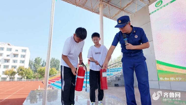 潍坊昌乐：“理论+实践”增强师生消防安全意识打造平安校园(图1)
