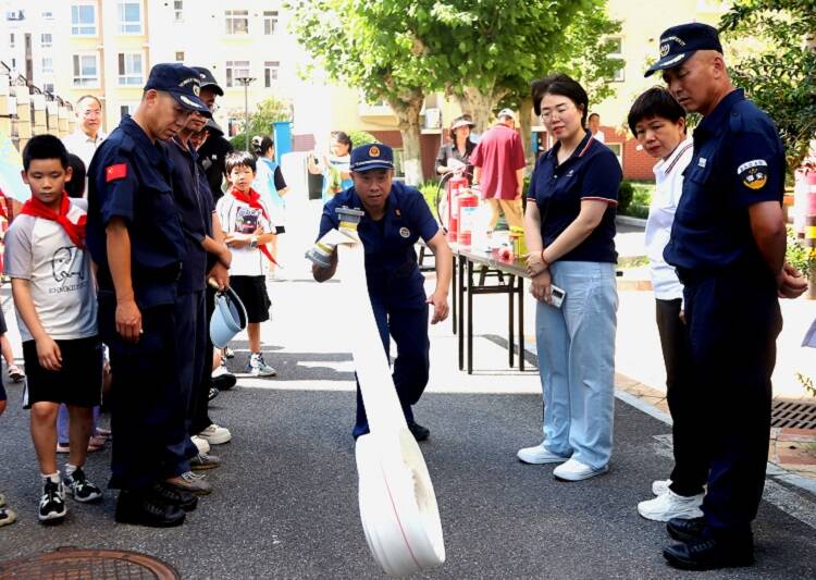 烟台开发区：消防进社区以网格化服务托起民生“平安圈”(图1)
