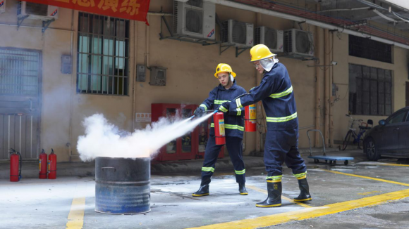 筑牢安全“防火墙”东莞康兴医院开展消防应急演练!(图5)