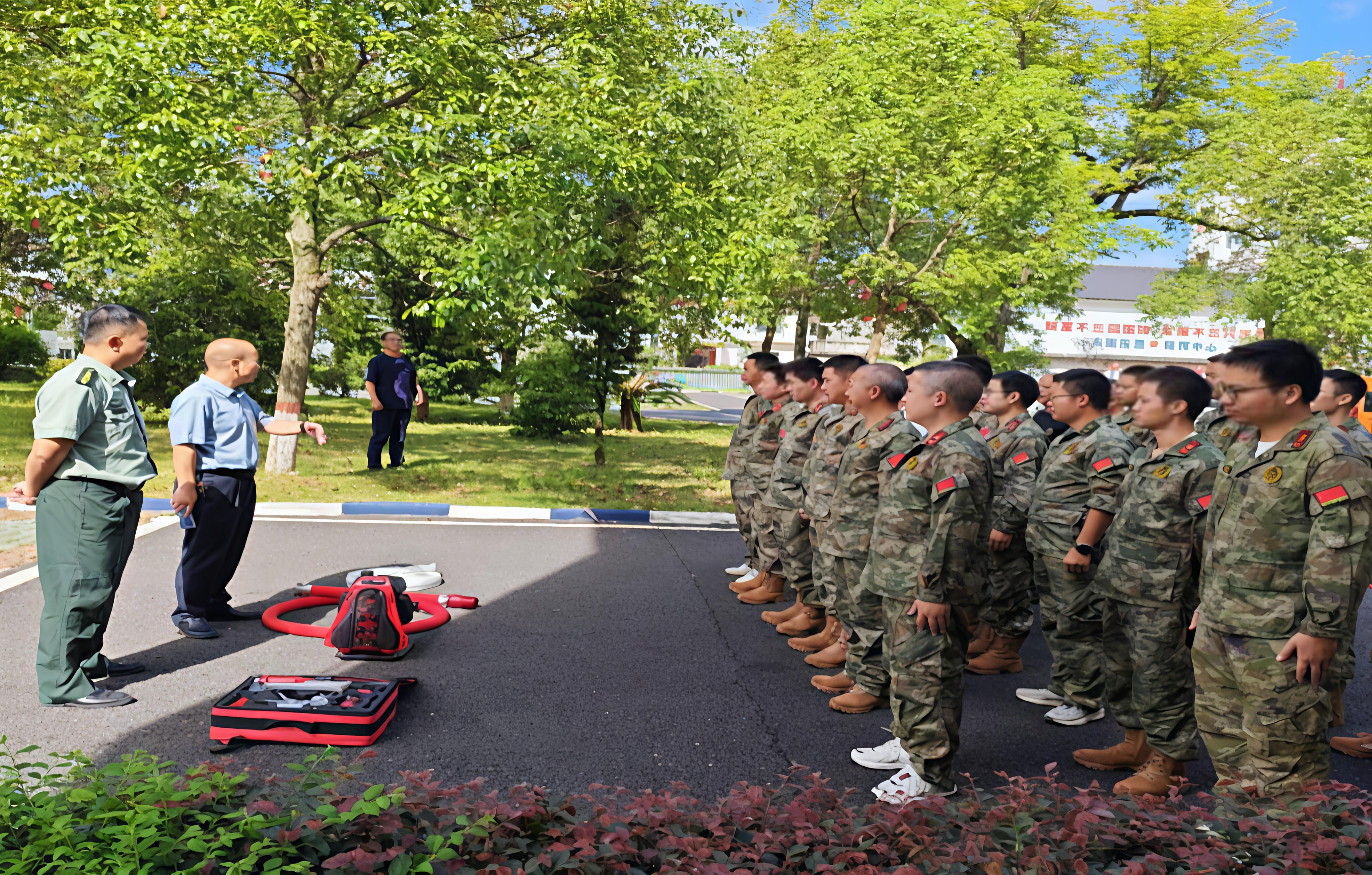 练为战！青原区开展乡镇(街道)半专业森林消防队“以水灭火”轮训(图2)