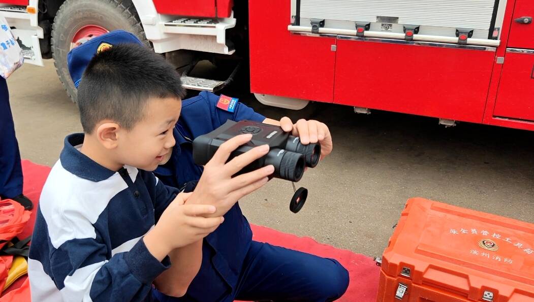 星空体育网站：滨州：普及消防知识提升师生安全素养(图2)