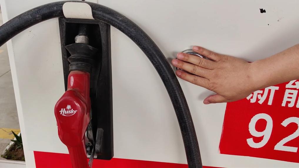 新华视点｜穿着“新能源”外衣游离于监管之外——新型燃料“液蜡醇醚”隐患调查(图2)