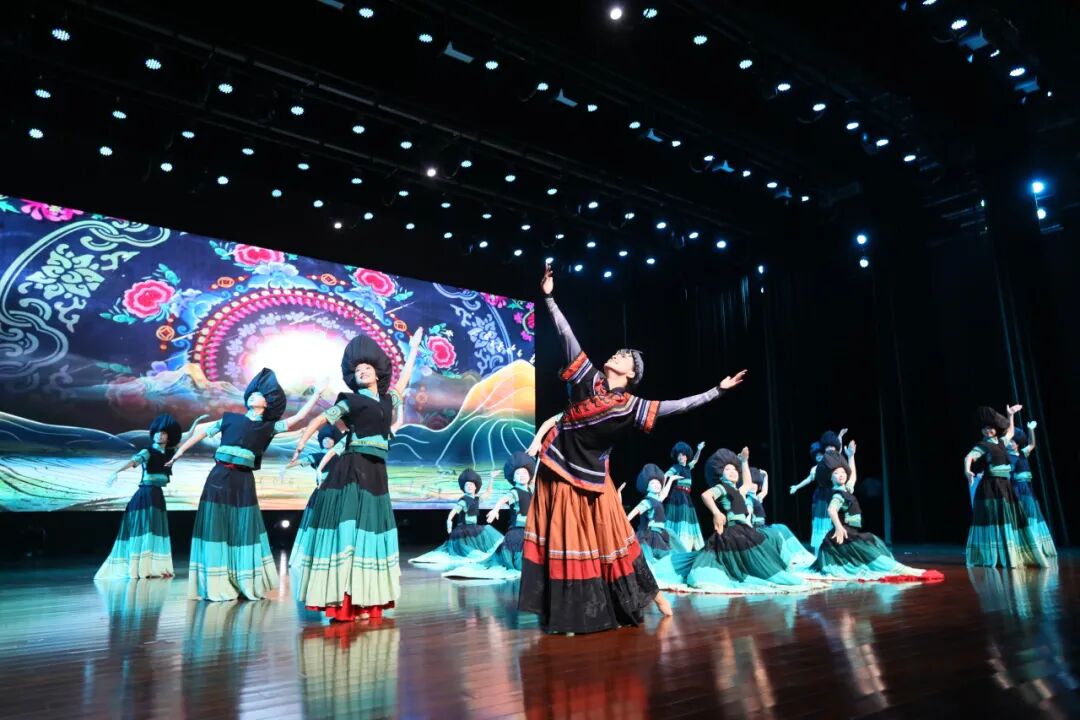 濟南消防組織開展“文藝進基層法治進萬家”安全教育校園行活動(图4)