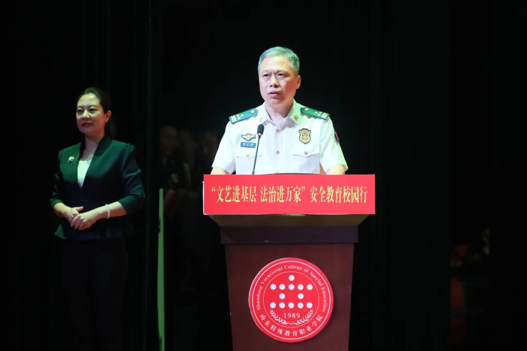 濟南消防組織開展“文藝進基層法治進萬家”安全教育校園行活動(图3)