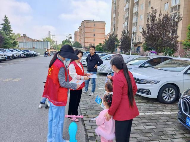 农发行灵宝市支行开展消防灭火演练活动(图2)