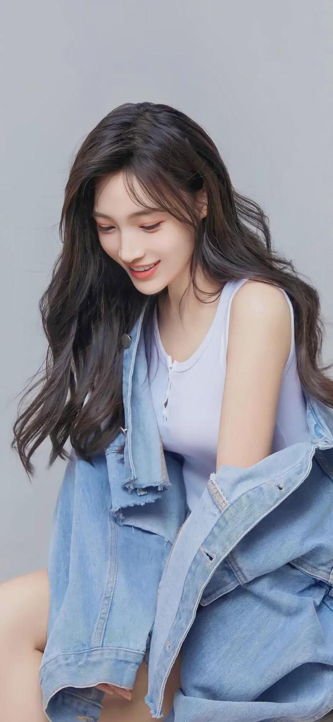 星空体育网站：美女要求通下面(图1)