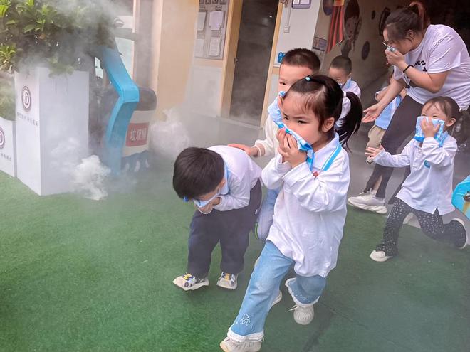 安全“童”行警钟长鸣(图1)