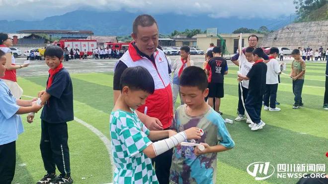 “致美四川”防灾减灾科普走进泸州叙永县让“安全”深入人心(图2)