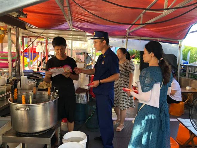 星空体育网站：从“热心人”到“懂行人”这支队伍用“志愿红”守护“中国红”(图4)