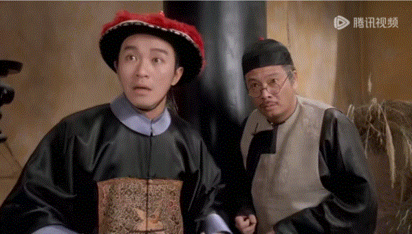 江叔抱的不是灭火器而是一个广告位(图13)