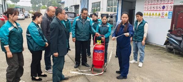 星空体育网站：汝南县邮政分公司开展消防安全培训演练(图3)