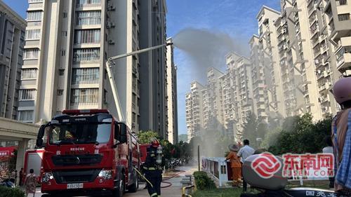多维发力织密街区消防安全网——建阳消防、崇泰街道联合开展火灾隐患综合整治(图2)