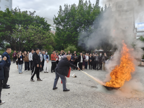 筑牢安全防线守护幸福晚年(图2)
