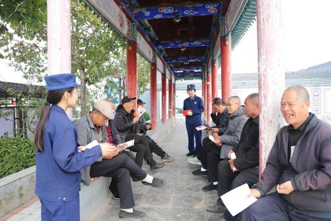 运城消防在田间地头谱写“火焰蓝”平安曲(图2)