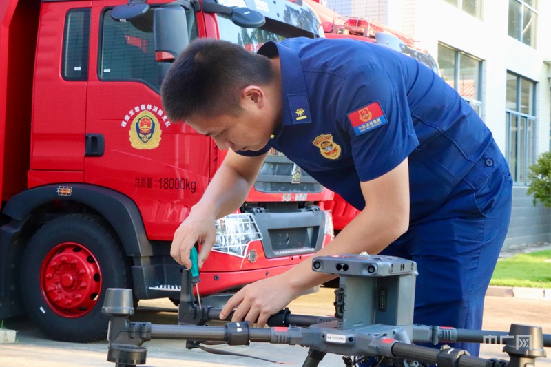 灾害现场的“空中尖兵”——我是消防救援无人机操控员(图3)