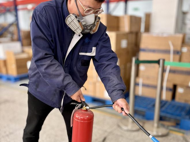 学练结合强技能消防演练筑防线(图3)