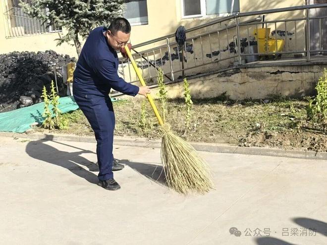 吕梁消防开展“九九”重阳节消防安全宣传活动(图1)