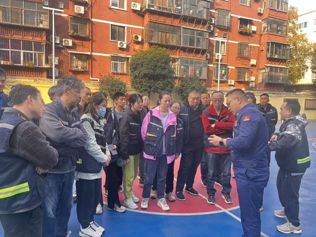 解锁应急技能！这场消防“趣”体验干货满满(图2)