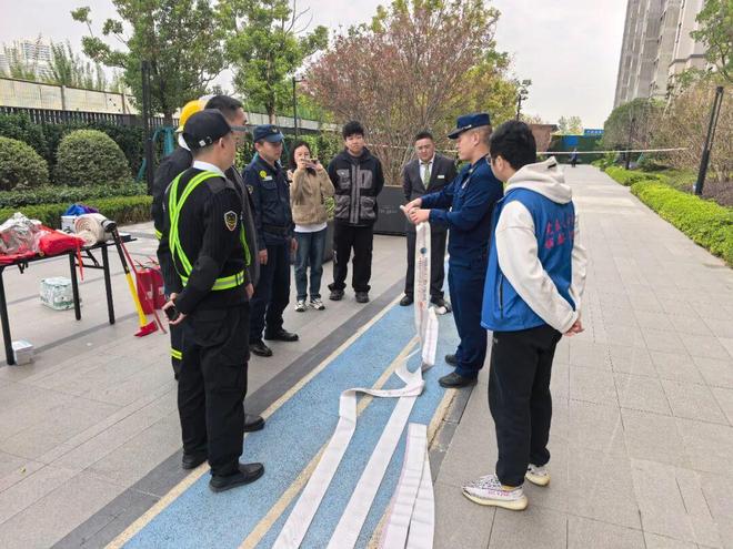 星空体育网站：消防安全进万家【04期】消防宣教落地生根安全意识深入人心(图9)