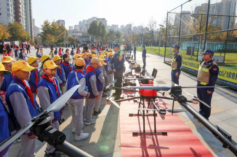 济南消防：科普集市“摆摊”忙消防安全“干货”多(图4)