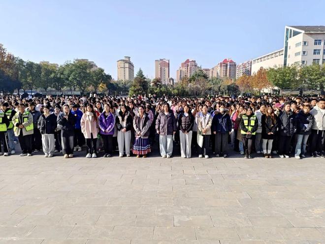 运城消防走进学校、幼儿园持续开展一系列特色科普培训演练活动(图1)