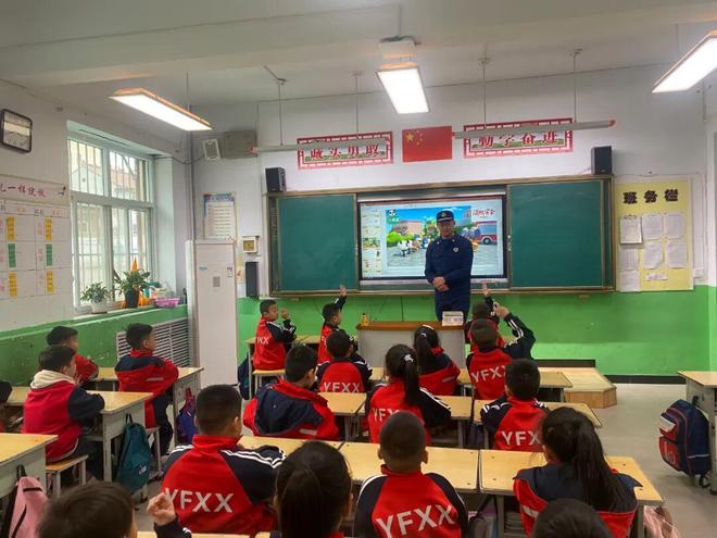 运城消防走进学校、幼儿园持续开展一系列特色科普培训演练活动(图5)