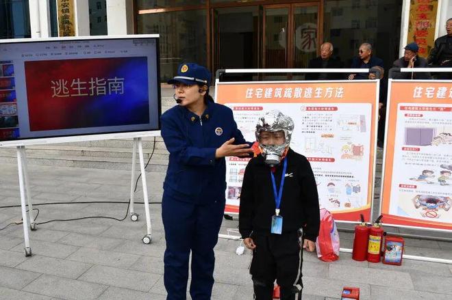 全国消防宣传月临汾消防科普进社区安全知识暖民心(图4)