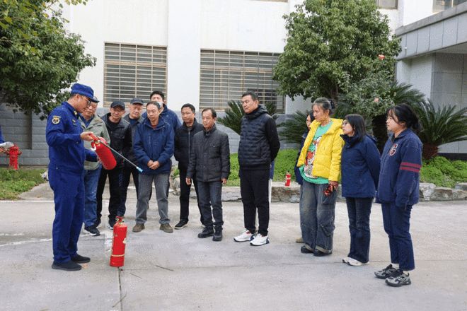 星空体育：荆门消防走进湖北特检院荆门分院开展专题培训(图2)