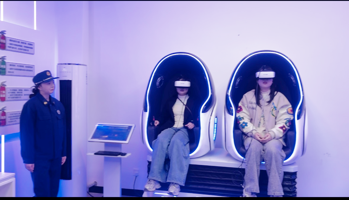 陇南：全体职工走进消防科普馆开展安全学习(图2)