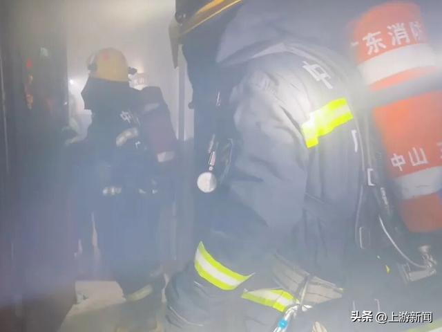 凌晨起火他们成功逃生！秘诀是→(图1)